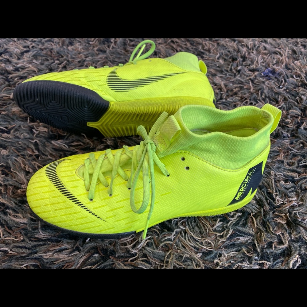 Nike Mercurial SuperflyX Indoor Soccer Shoe Yellow